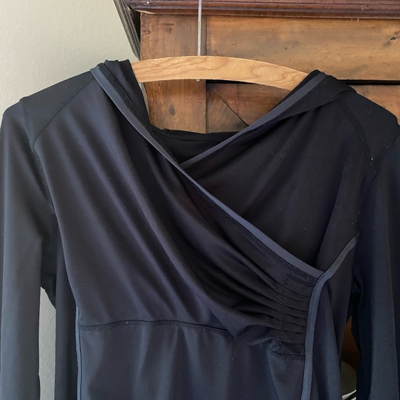 Road Runner Sports Running Top - Picture 2 of 7